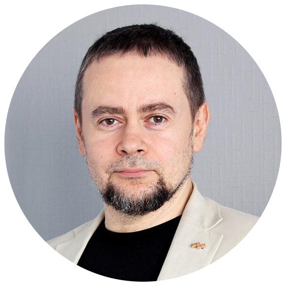 Денис Гребенников