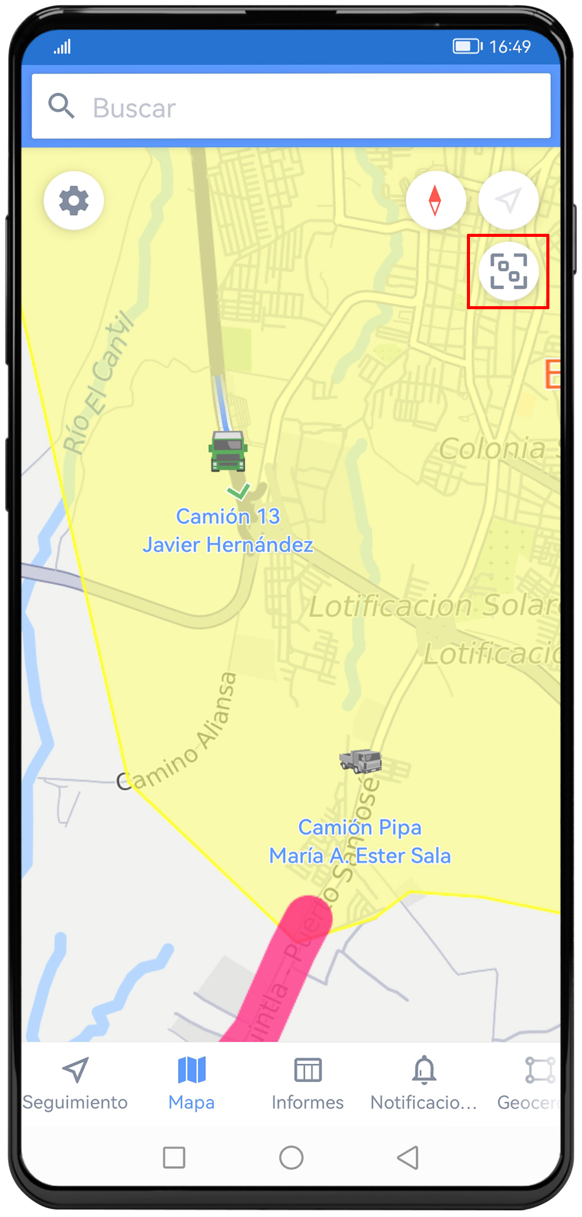 El mapa actualizado con un botón de zoom para centrarse en todas las unidades.
