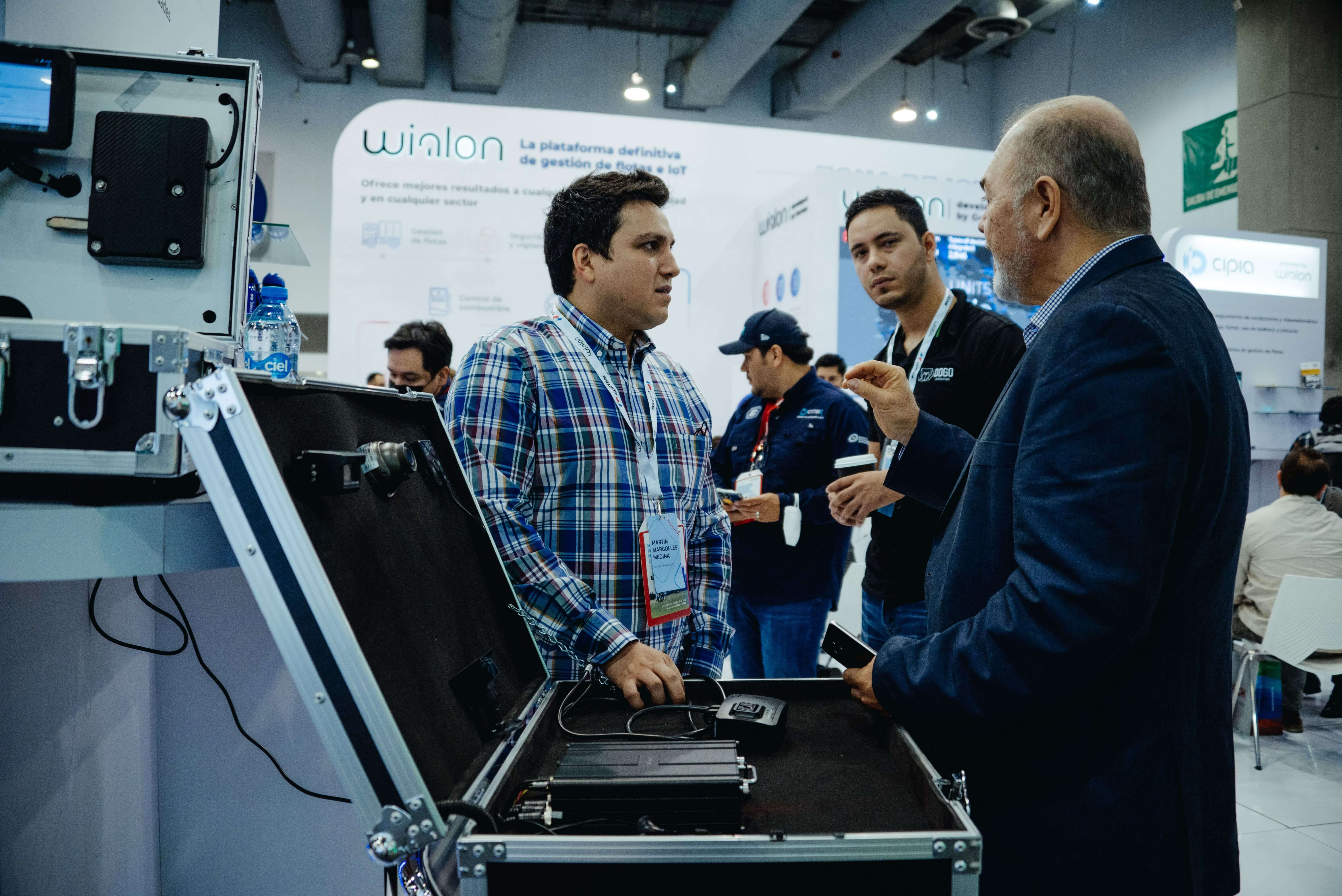 Wialon at Expo Seguridad-4