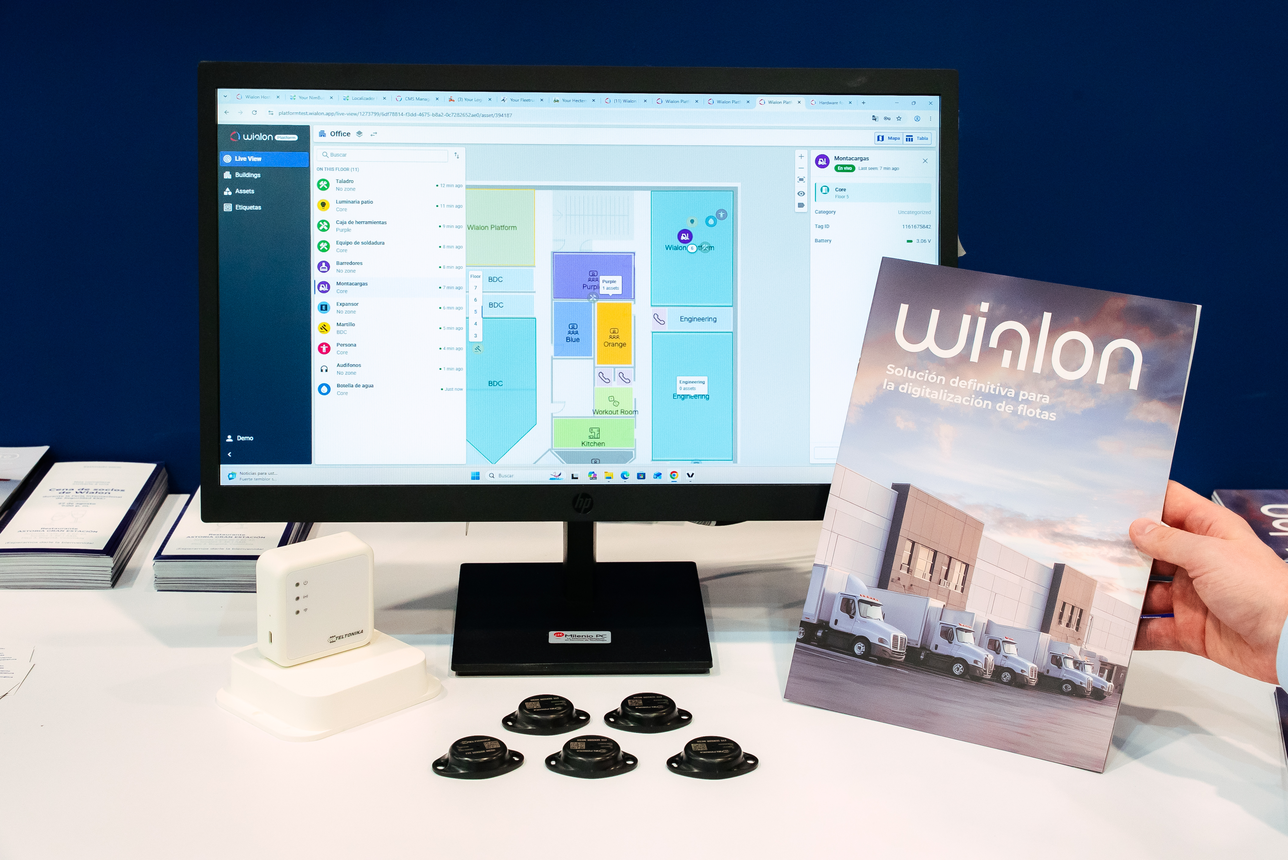 Wialon Stand Social 52