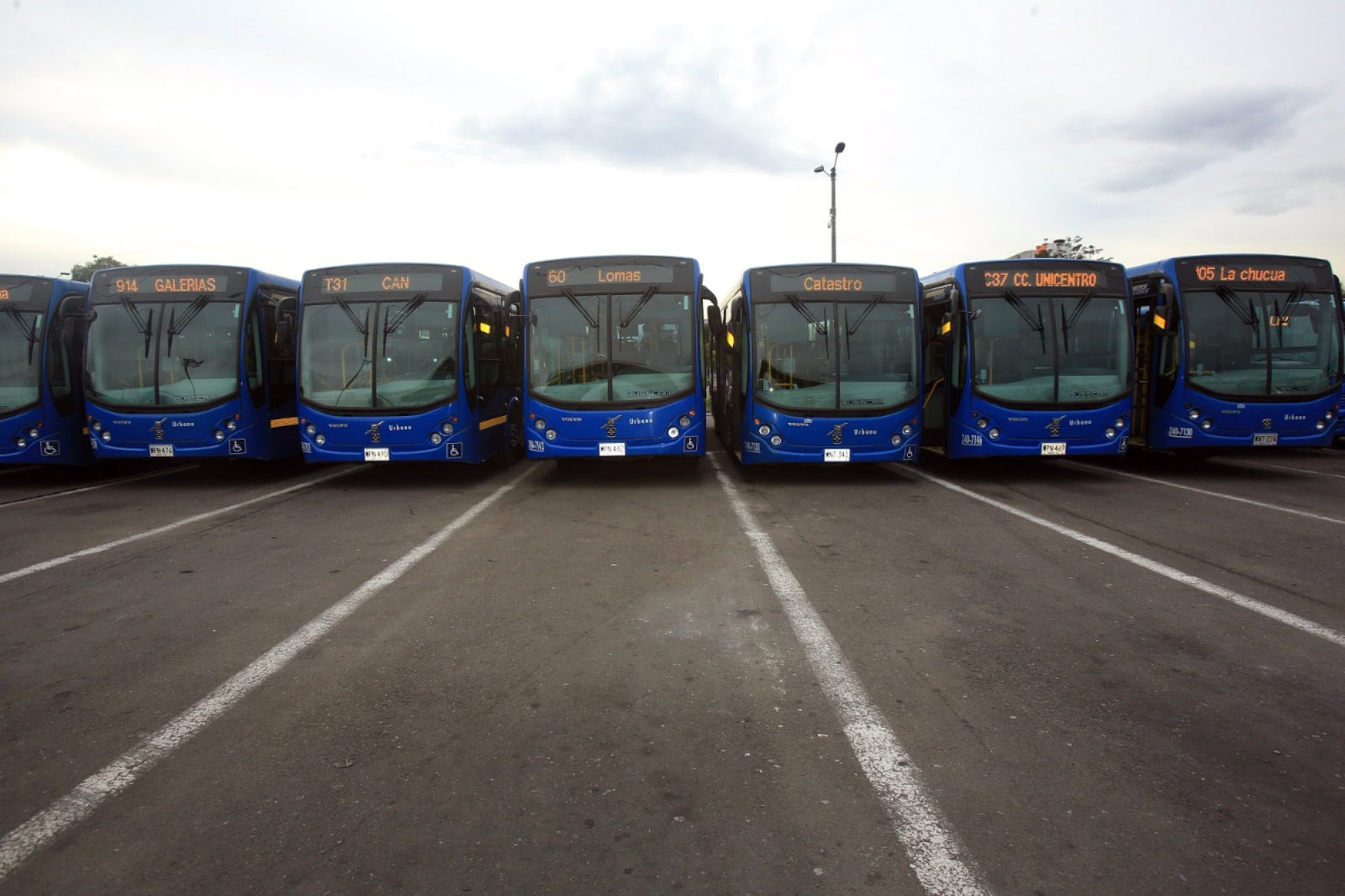'un système de plusieurs lignes de bus rapides interconnectées