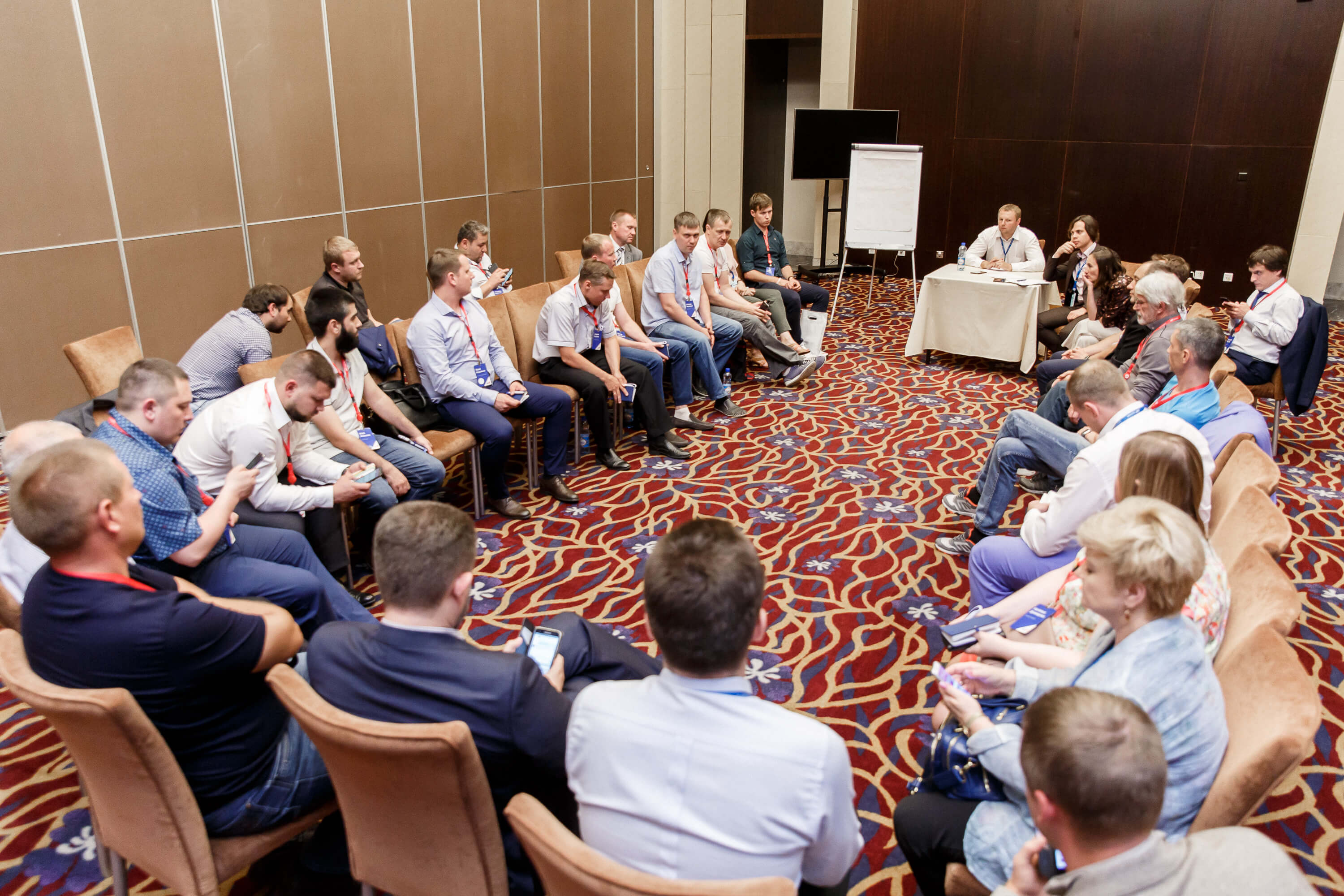 Echauffement: formation, quête et speed-dating