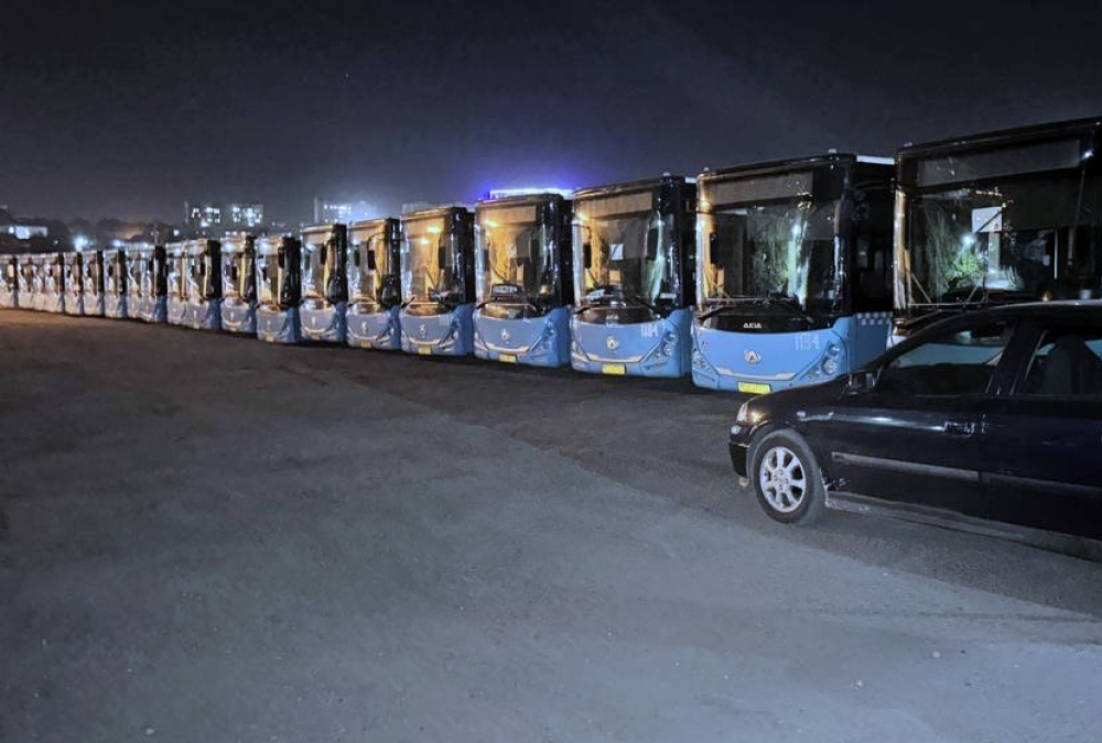 Bus de nuit alors que l