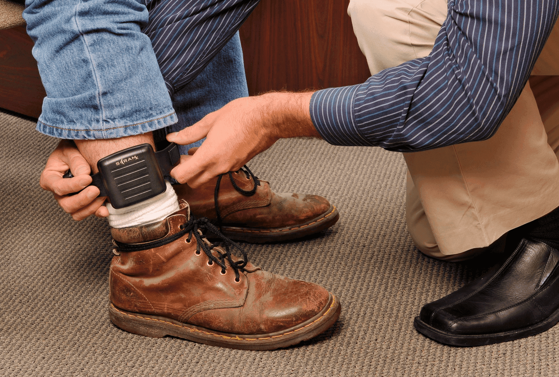 How to block a GPS signal on an ankle monitor - Quora
