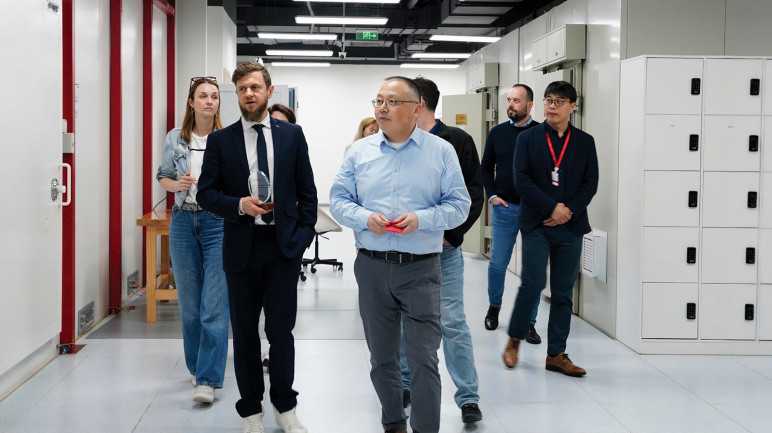 wialon-team-roadshow-china